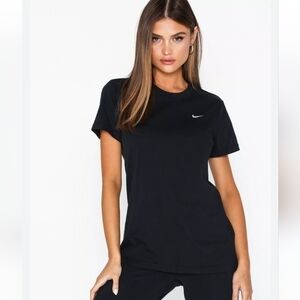 Nike DRI fit black t shirt Medium t6